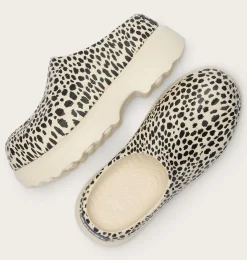 Caribou™ Clog Lux Women's Shoe